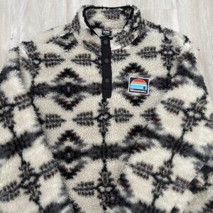 Home Free Minnesota Sherpa Pullover 1/4 Button Sweatshirt Large Patagonia Style